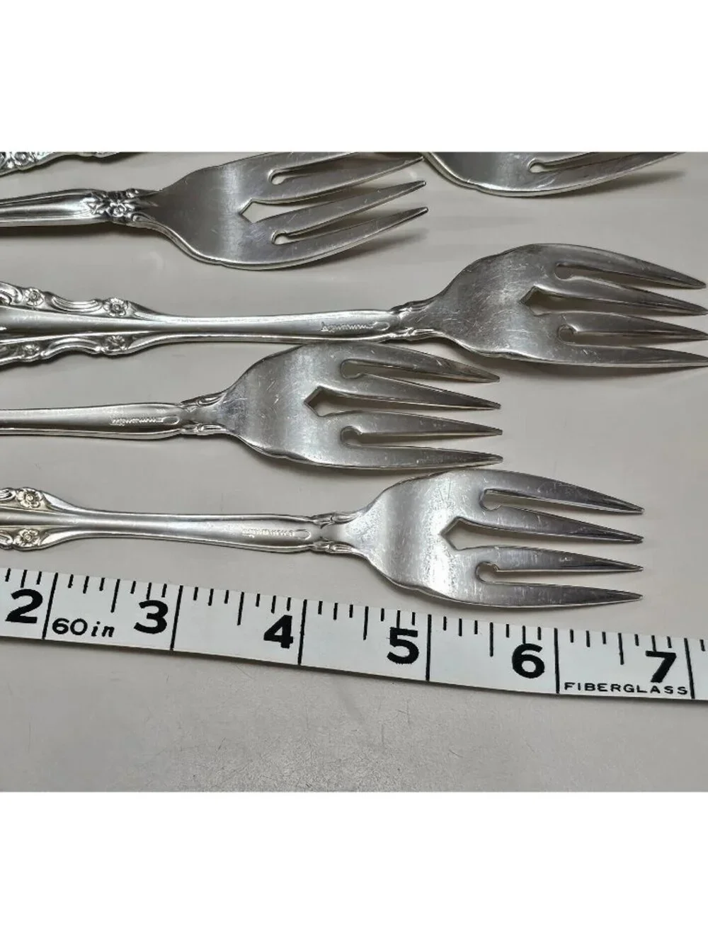 5 Oneida Community SILVER ARTISTRY Salad Forks 6.5